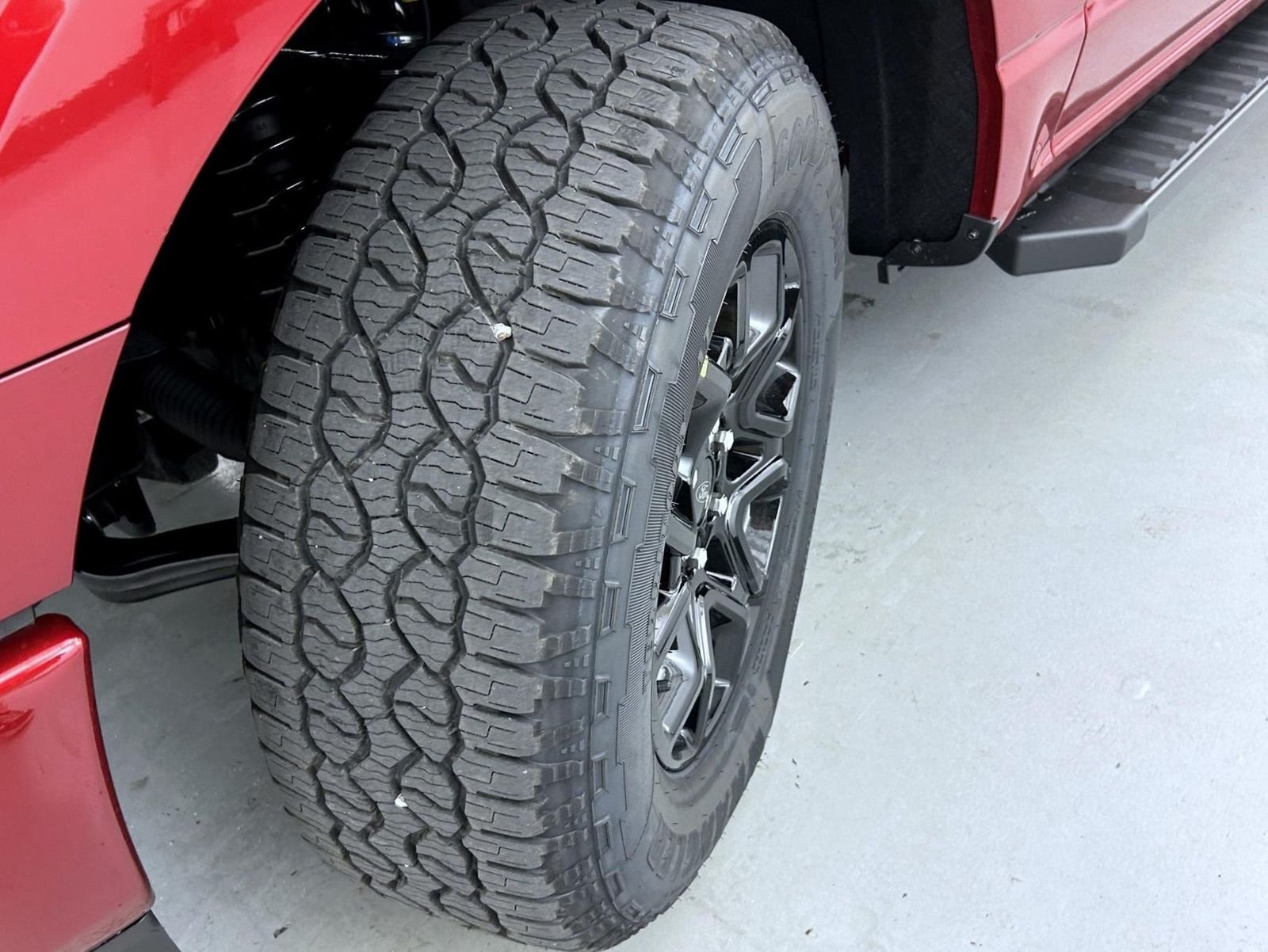 New 2026 Ruby Red Metallic Tinted Clearcoat Ford XLT image 24