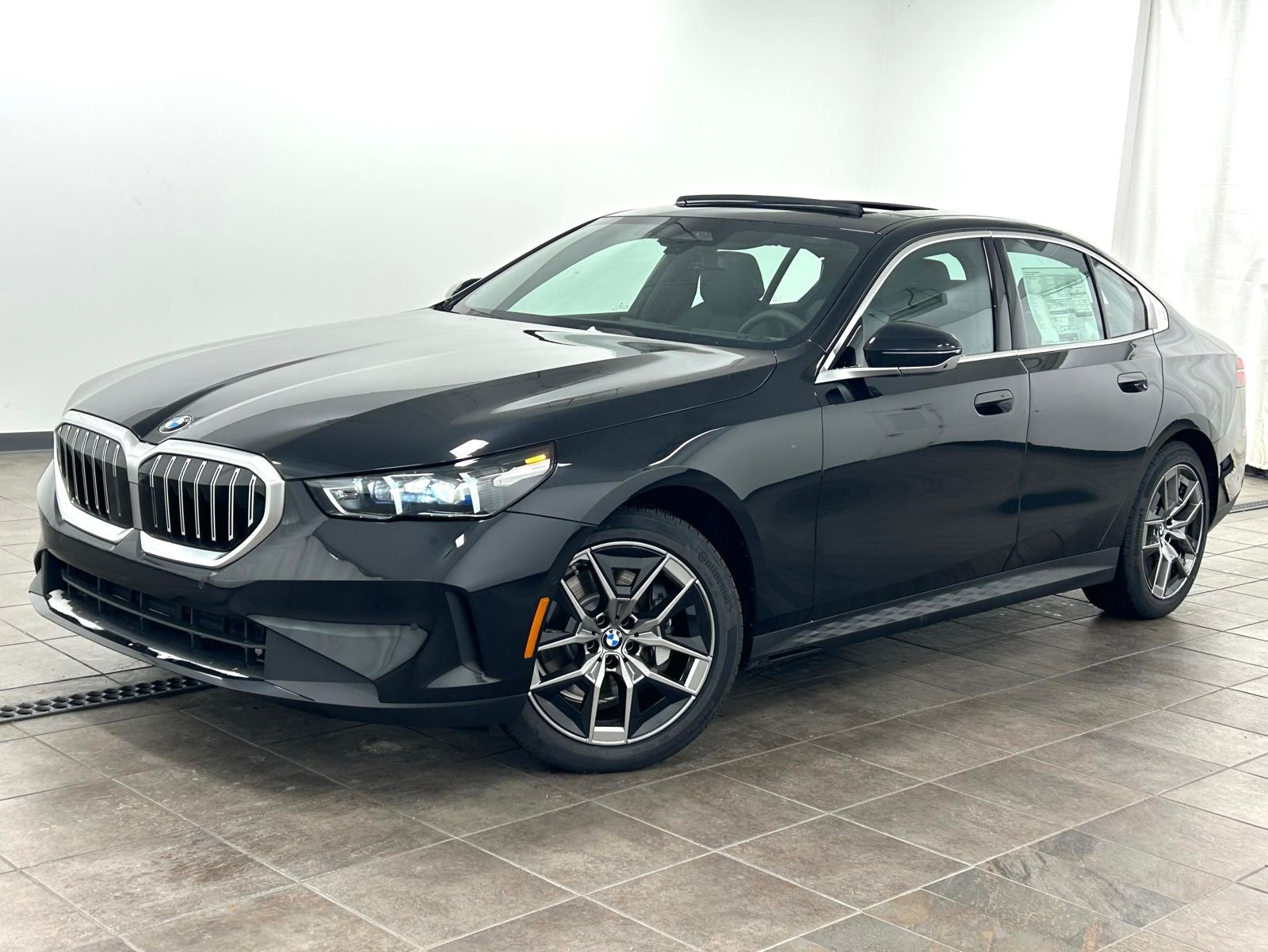 2026 BMW 5 Series 530i xDrive Sedan's photo
