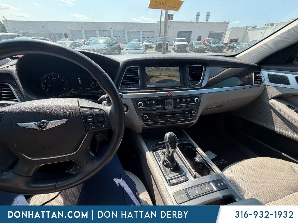 Used 2017 Silver Genesis 3.8 image 8