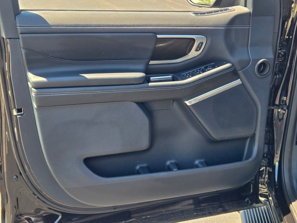 New 2026 Agate Black Metallic Ford MAX Platinum® image 23