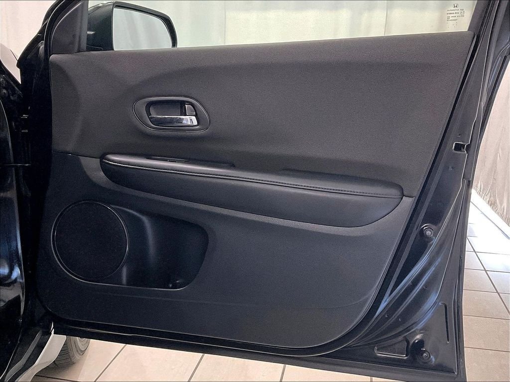 Used 2019 Black Honda LX image 12