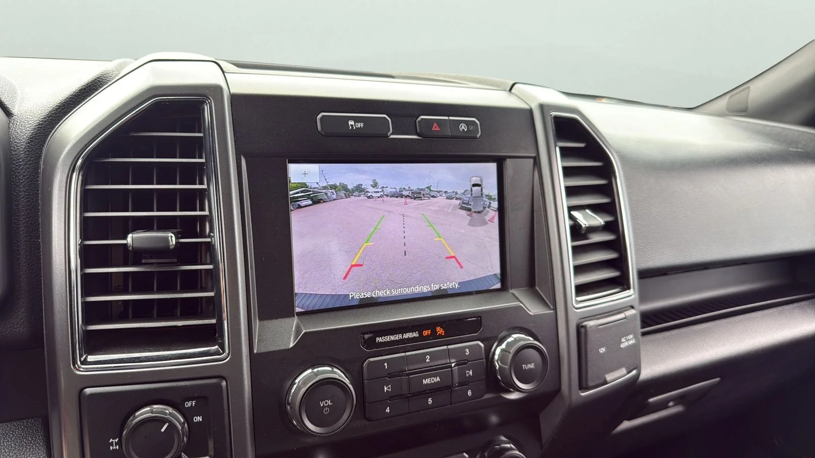 Used 2019 Red Ford XLT image 18