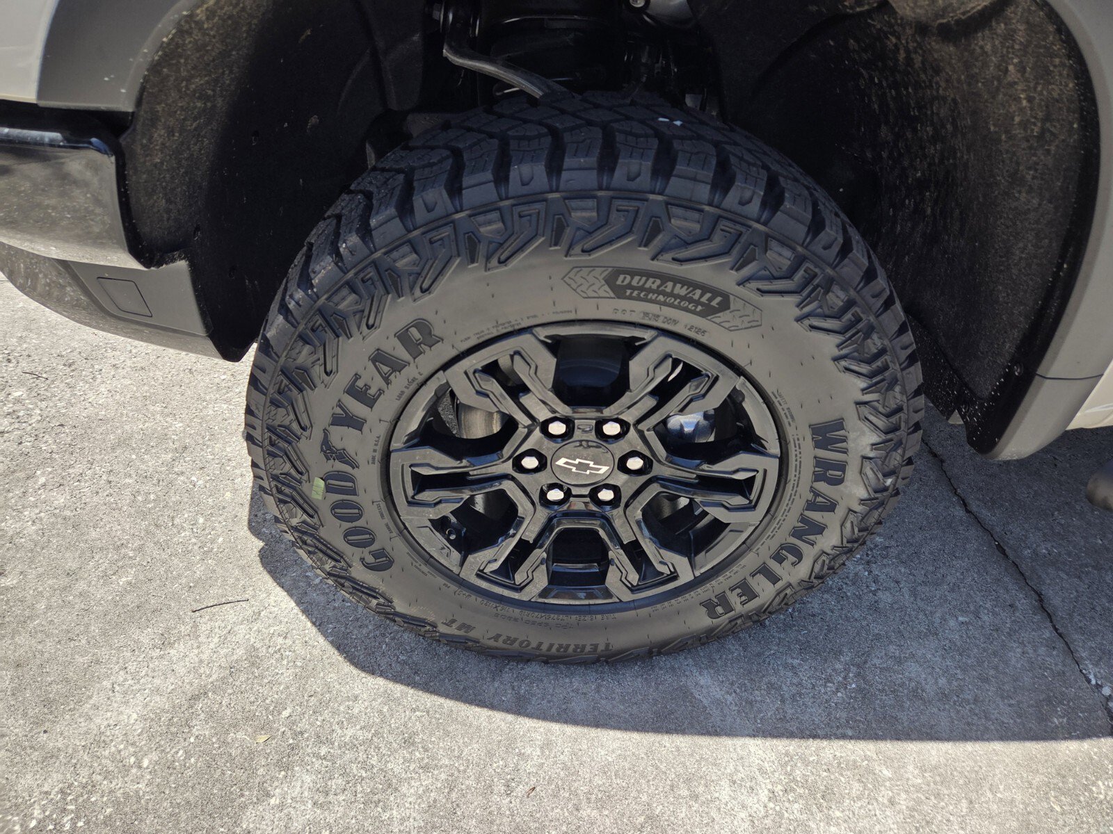 2026 Chevrolet Silverado 1500 ZR2 - Photo 21