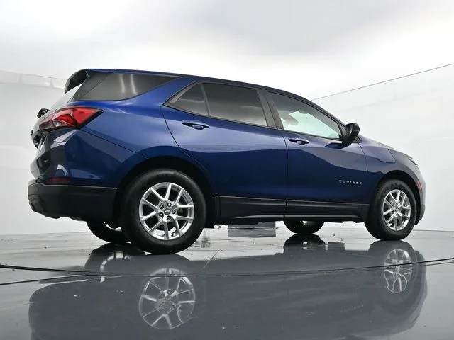 Used 2022 Blue Chevrolet LS image 37