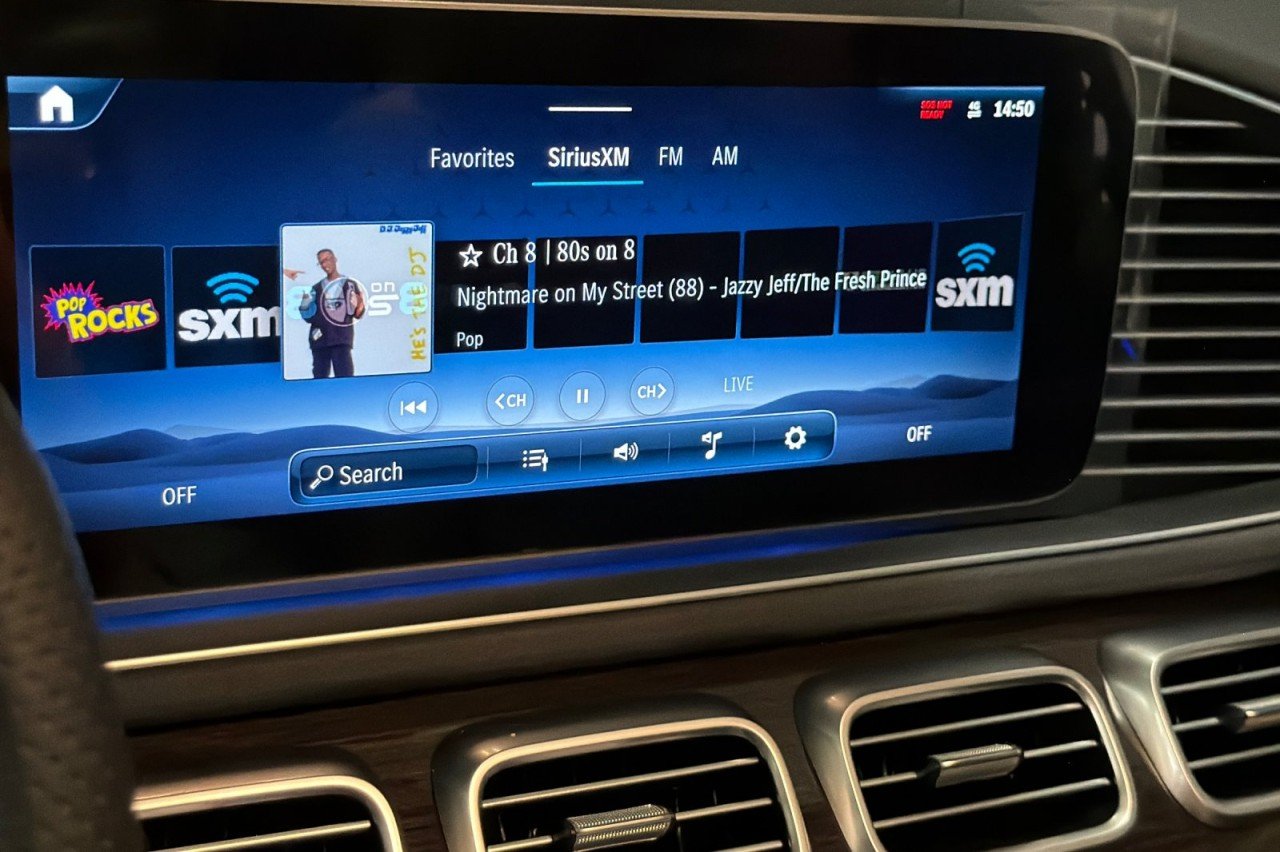 New 2026 Polar White Mercedes-Benz GLS 450 4MATIC® SUV image 18