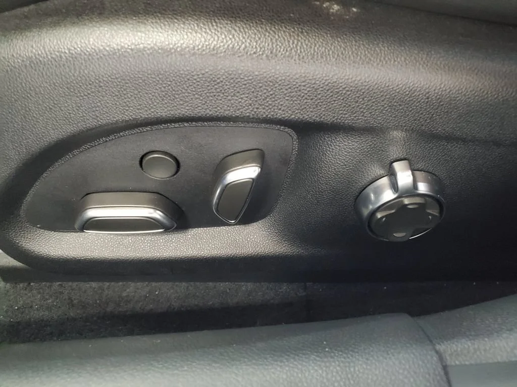Used 2022 ELECTRIC BLUE Cadillac V-Series image 6