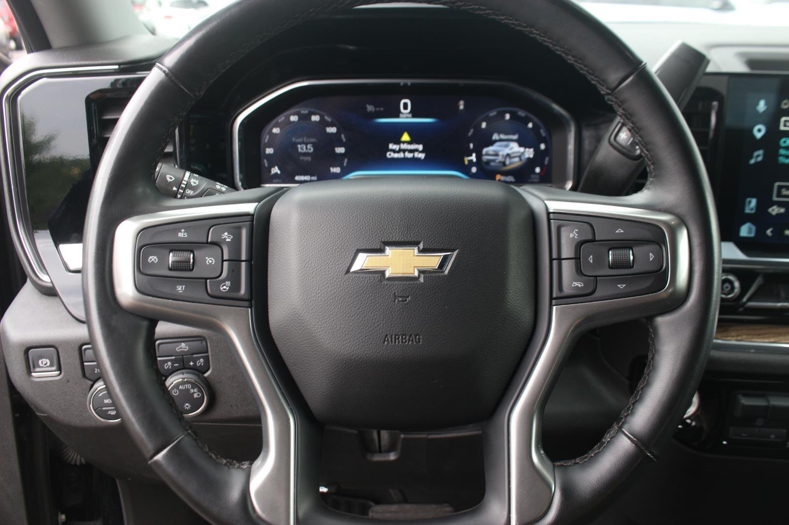 Used 2025 Black Chevrolet LT image 19