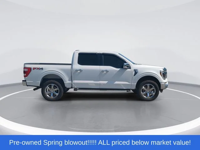 Used 2022 White Ford Lariat image 9