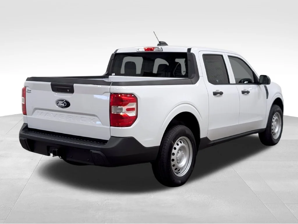 New 2026 Oxford White Ford XL image 17