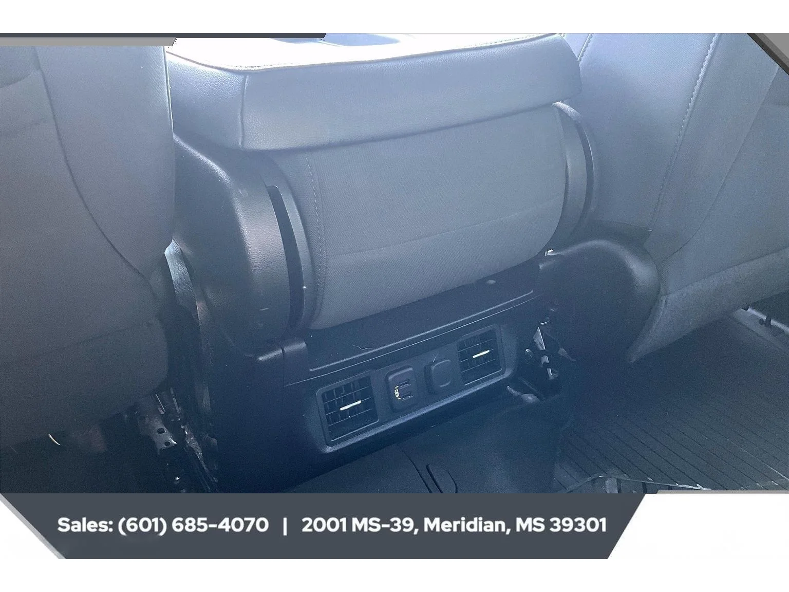 Used 2021 MOSAIC BLACK METALLIC Chevrolet LT image 23