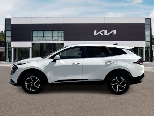 Used 2025 White Kia LX image 5