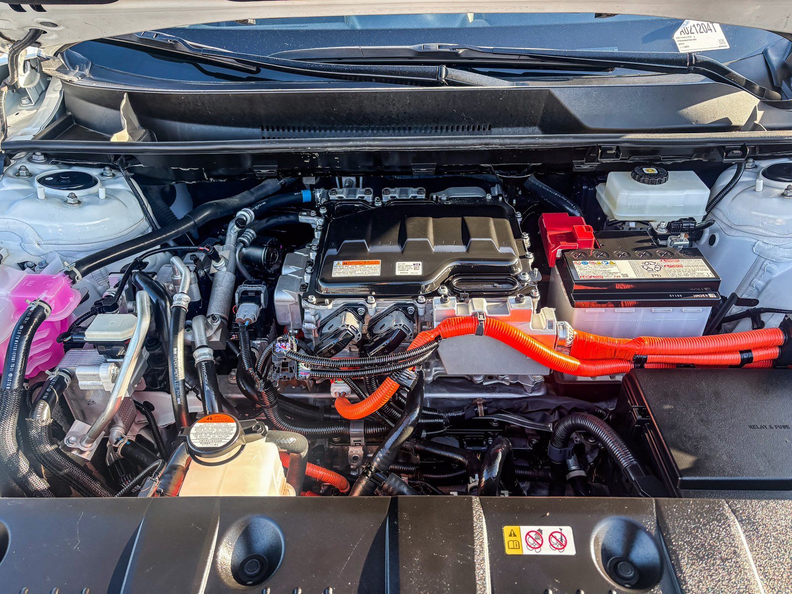 Used 2023 Pearl Toyota XLE image 13