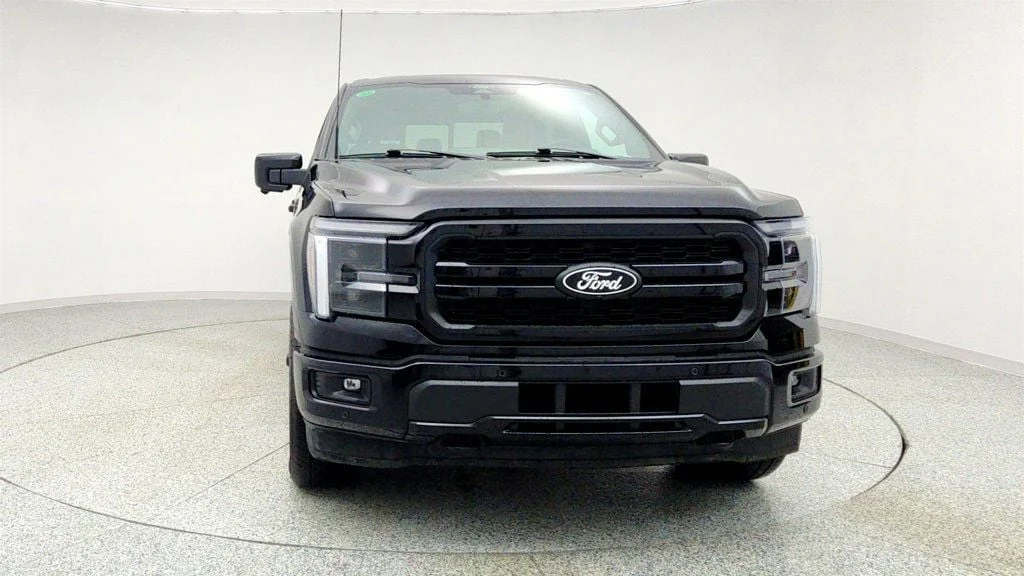 Used 2025 Agate Black Metallic Ford LARIAT 4WD SuperCrew 5.5