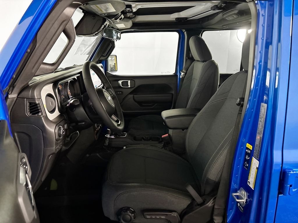 New 2026 Hydro Blue Pearl-Coat Exterior Paint Jeep Sport S image 11