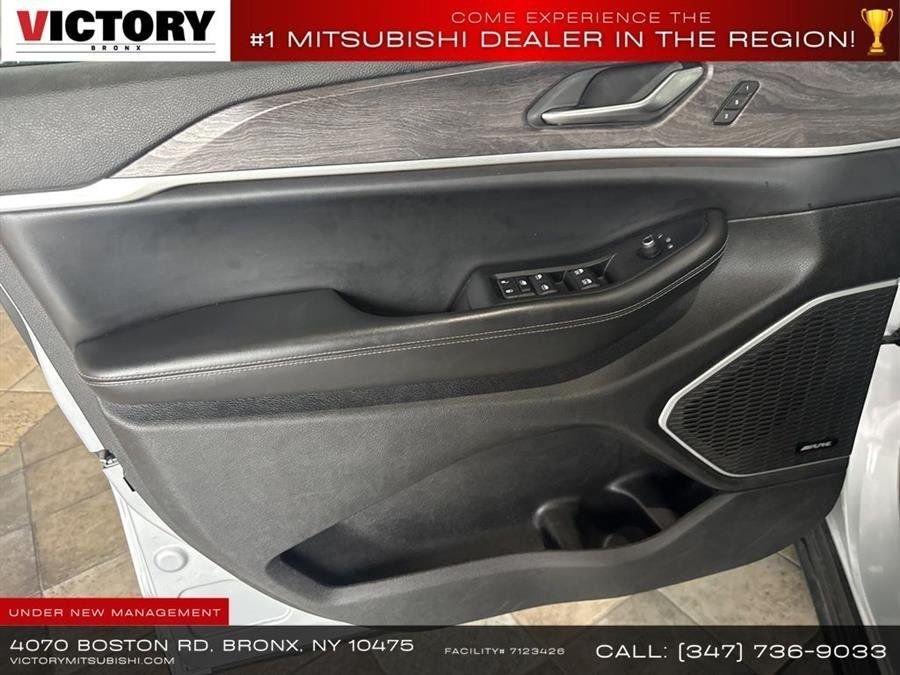 Used 2023 Silver Jeep 4xe image 22