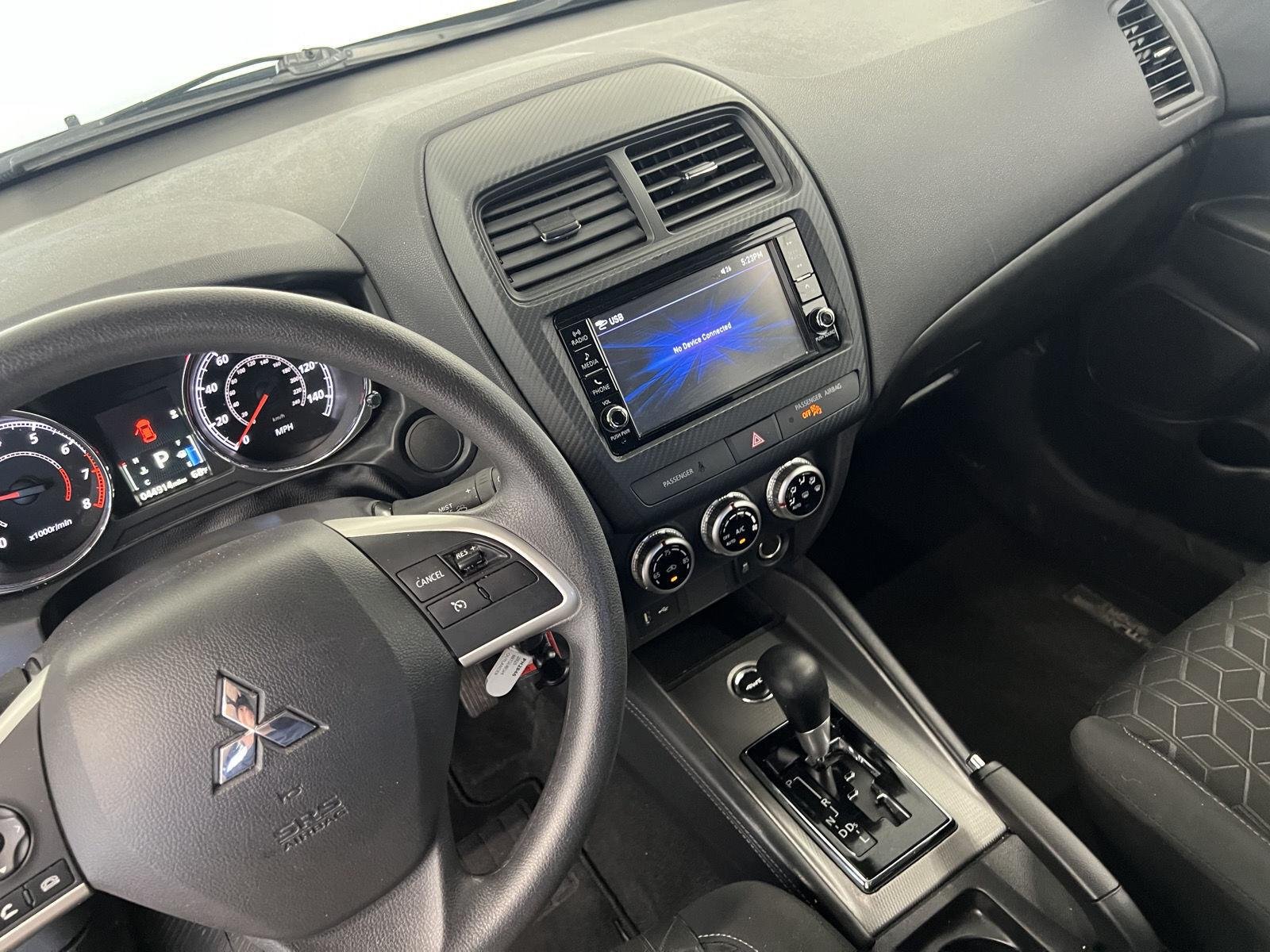2025 Mitsubishi Outlander Sport ES - Photo 24