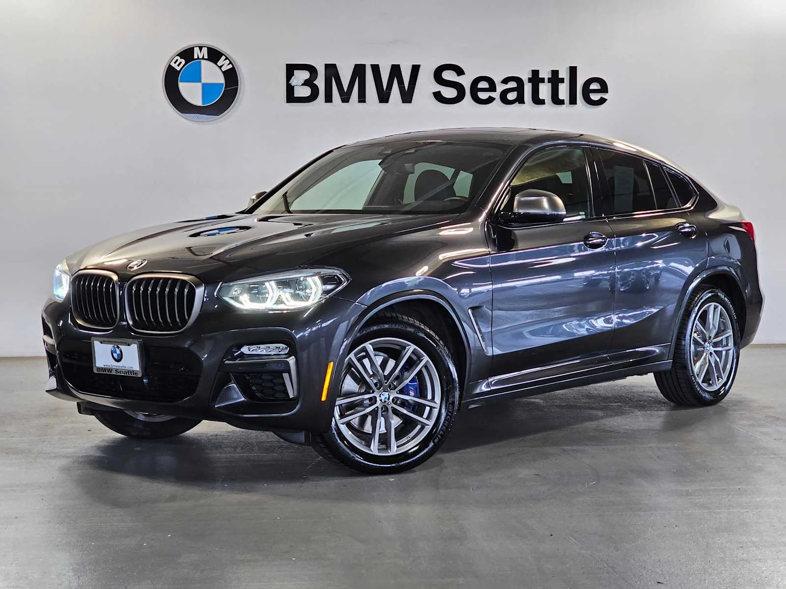 Used 2019 Dark Graphite Metallic BMW M40i image 1