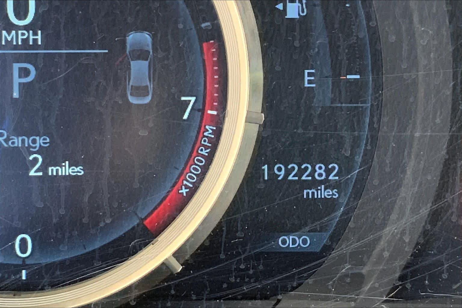 Used 2014 Ultra White Lexus  image 25