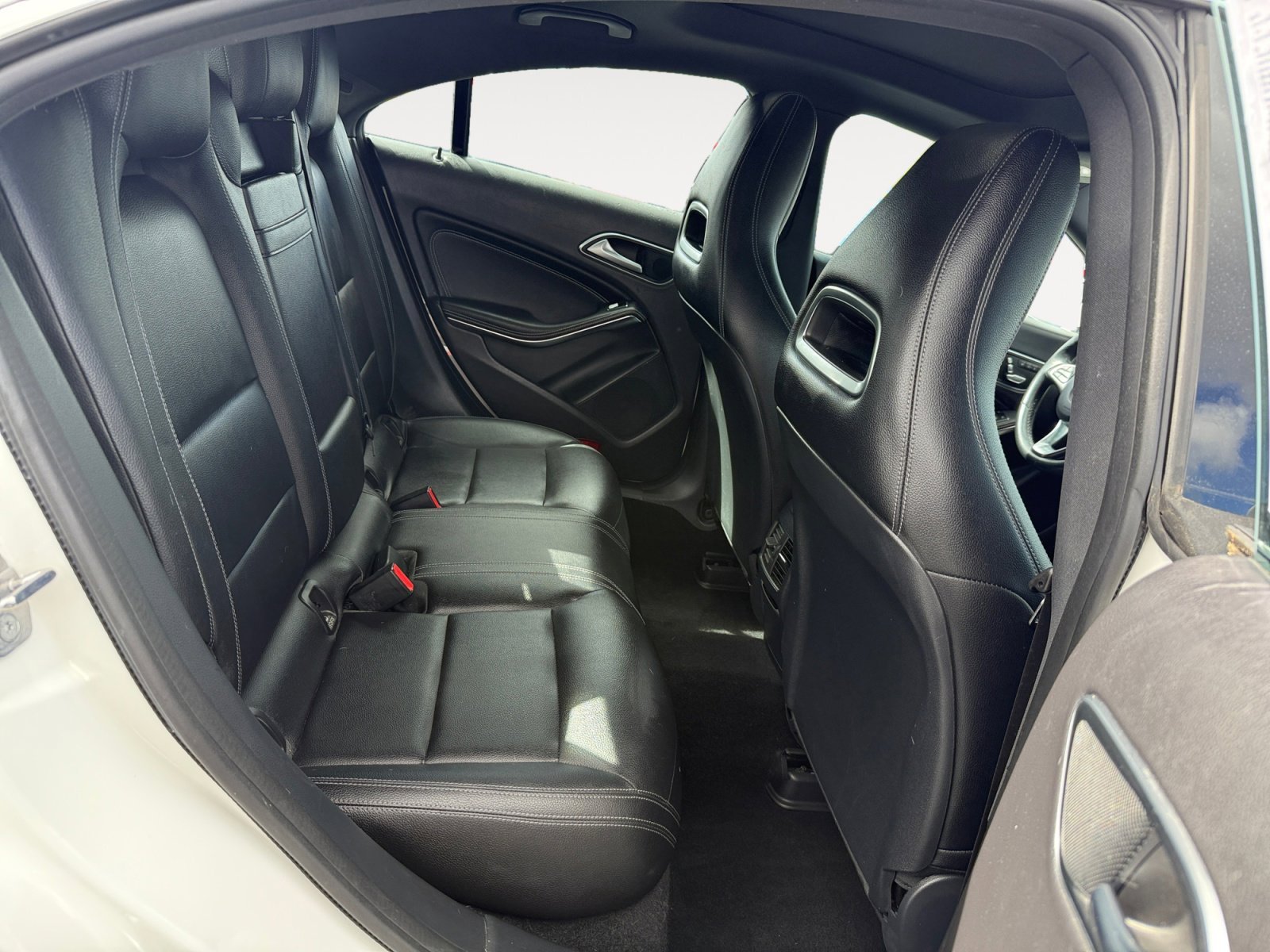 Used 2019 Polar White Mercedes-Benz CLA 250 image 18