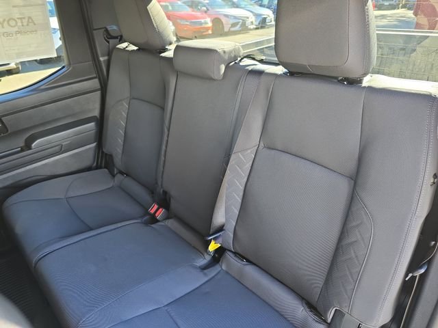 2025 Toyota Tacoma SR5 - Photo 13