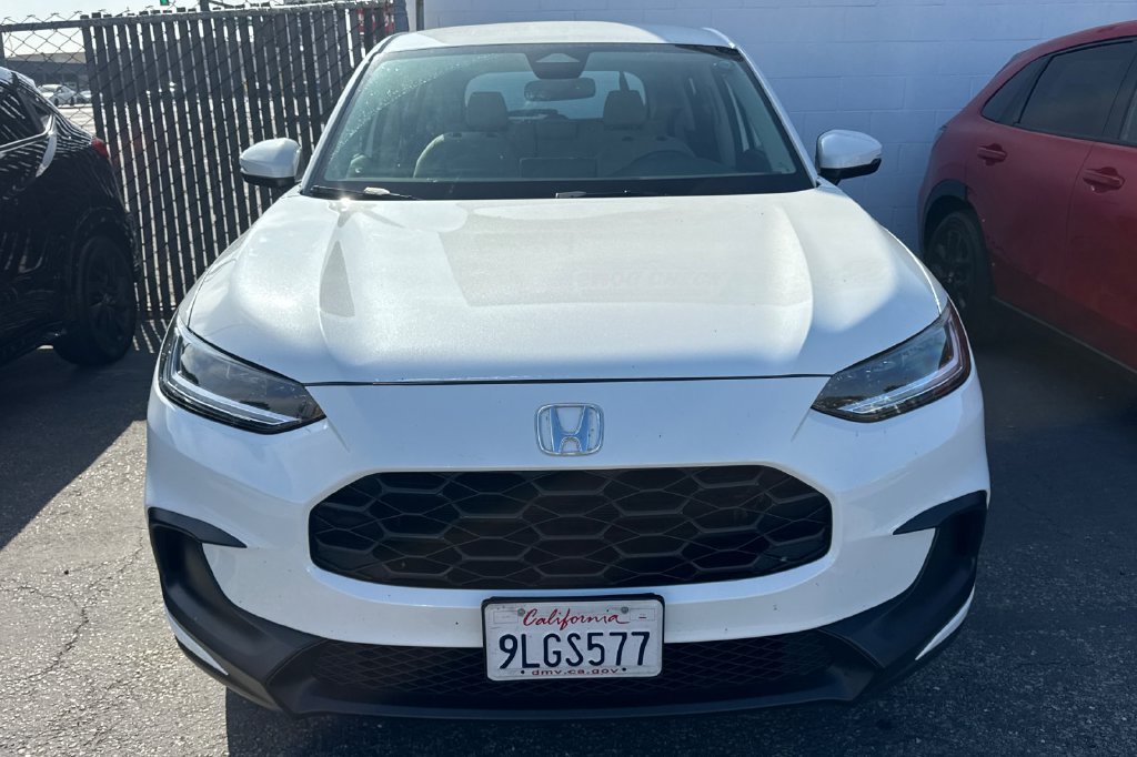Used 2024 Platinum White Pearl Honda LX image 3