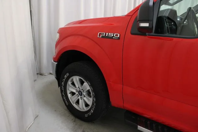 Used 2019 Red Ford XLT image 30