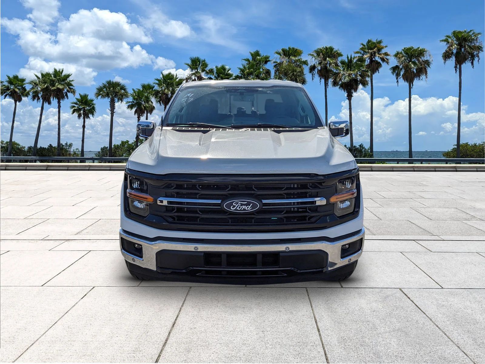 New 2026 Oxford White Ford XLT image 3