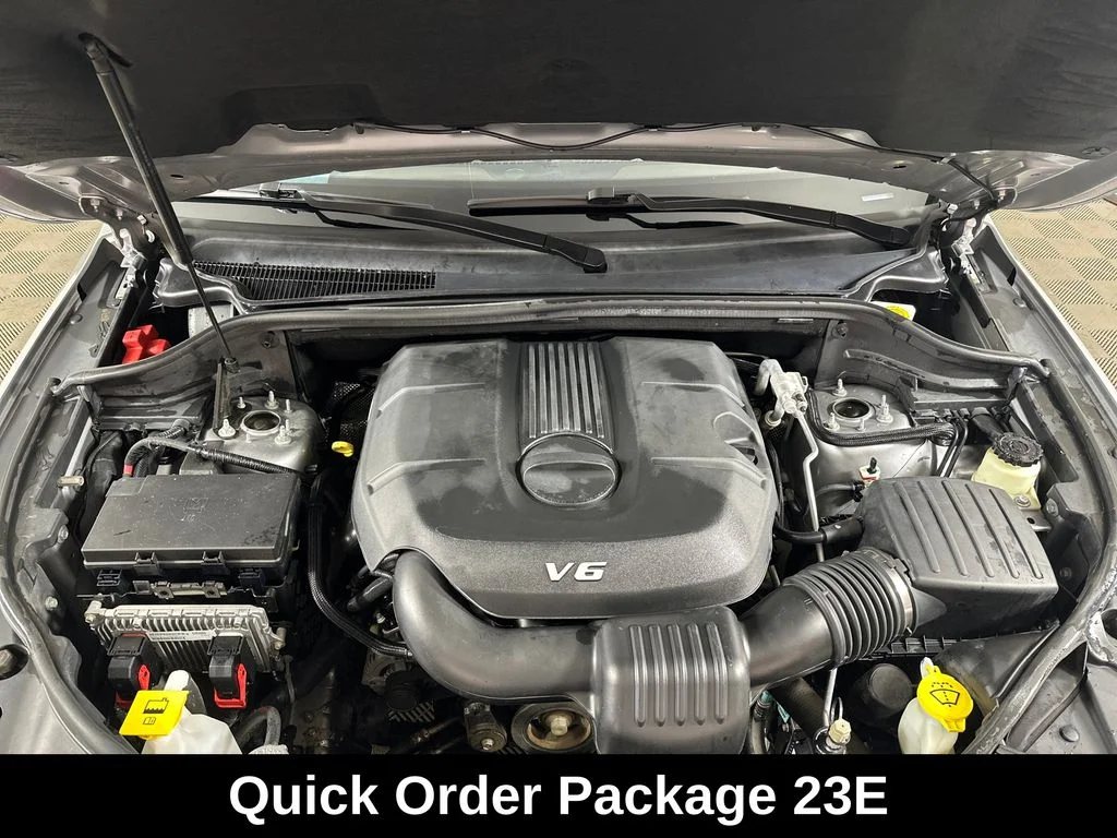 Used 2015 Silver Jeep Laredo image 5