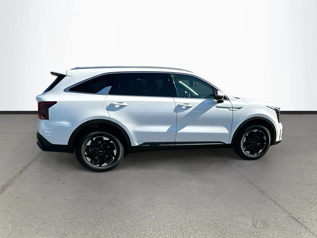 New 2026 Glacial White Kia S image 8