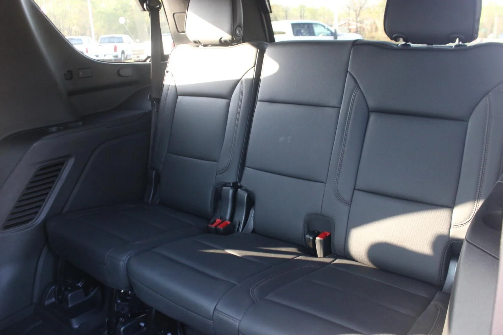 Used 2025 Dark Ash Metallic Chevrolet High Country image 36