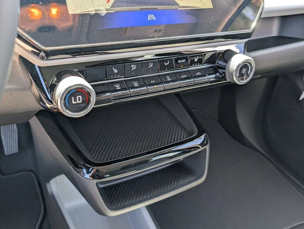 2027 Chevrolet Bolt LT - Photo 11
