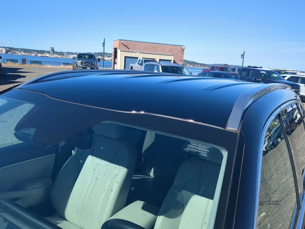 Used 2023 Aurora Black Kia SX Prestige image 24