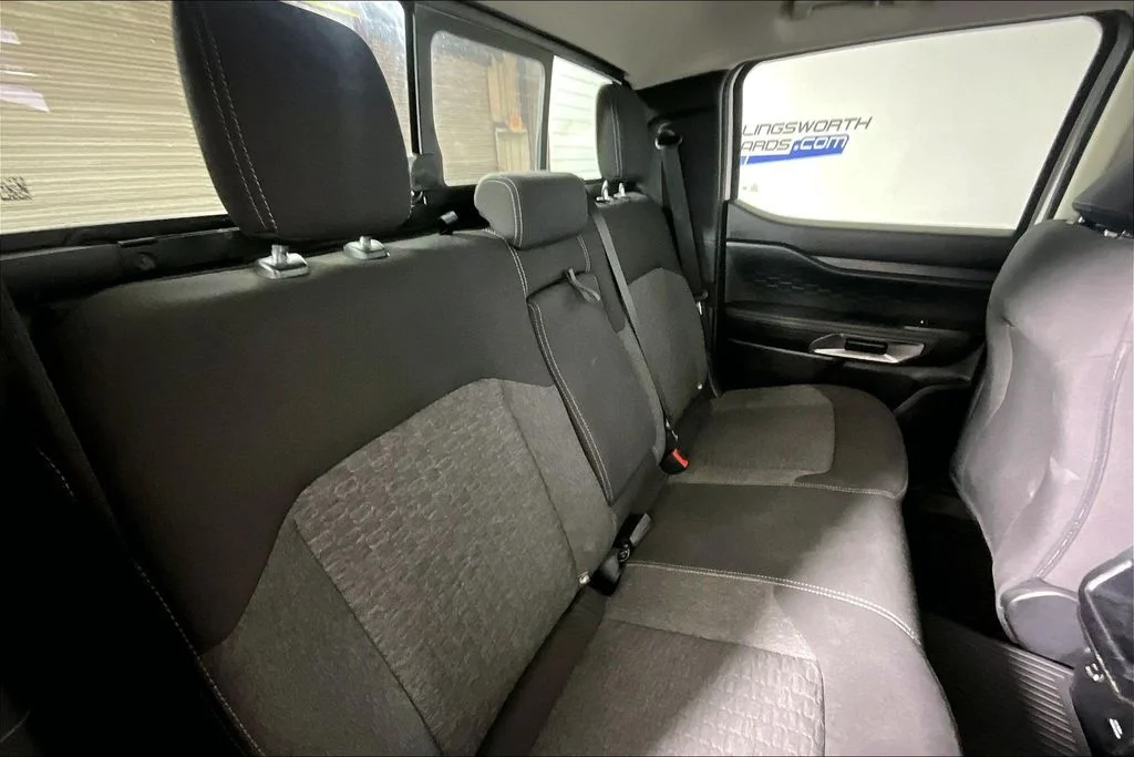 Certified Used 2024 Oxford White Ford XLT image 22