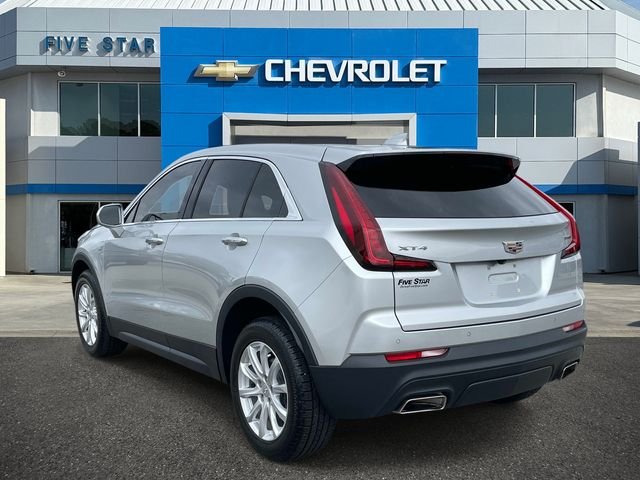Used 2021 Silver Cadillac Luxury image 4