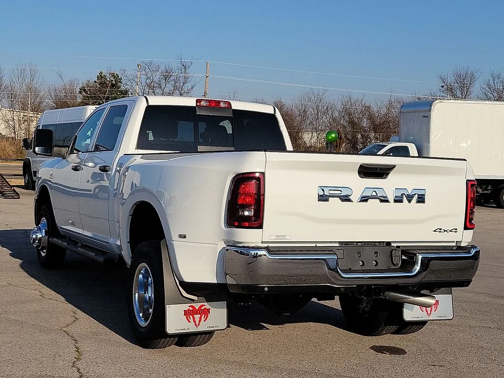 New 2026 Bright White Clear-Coat Exterior Paint RAM Tradesman image 4