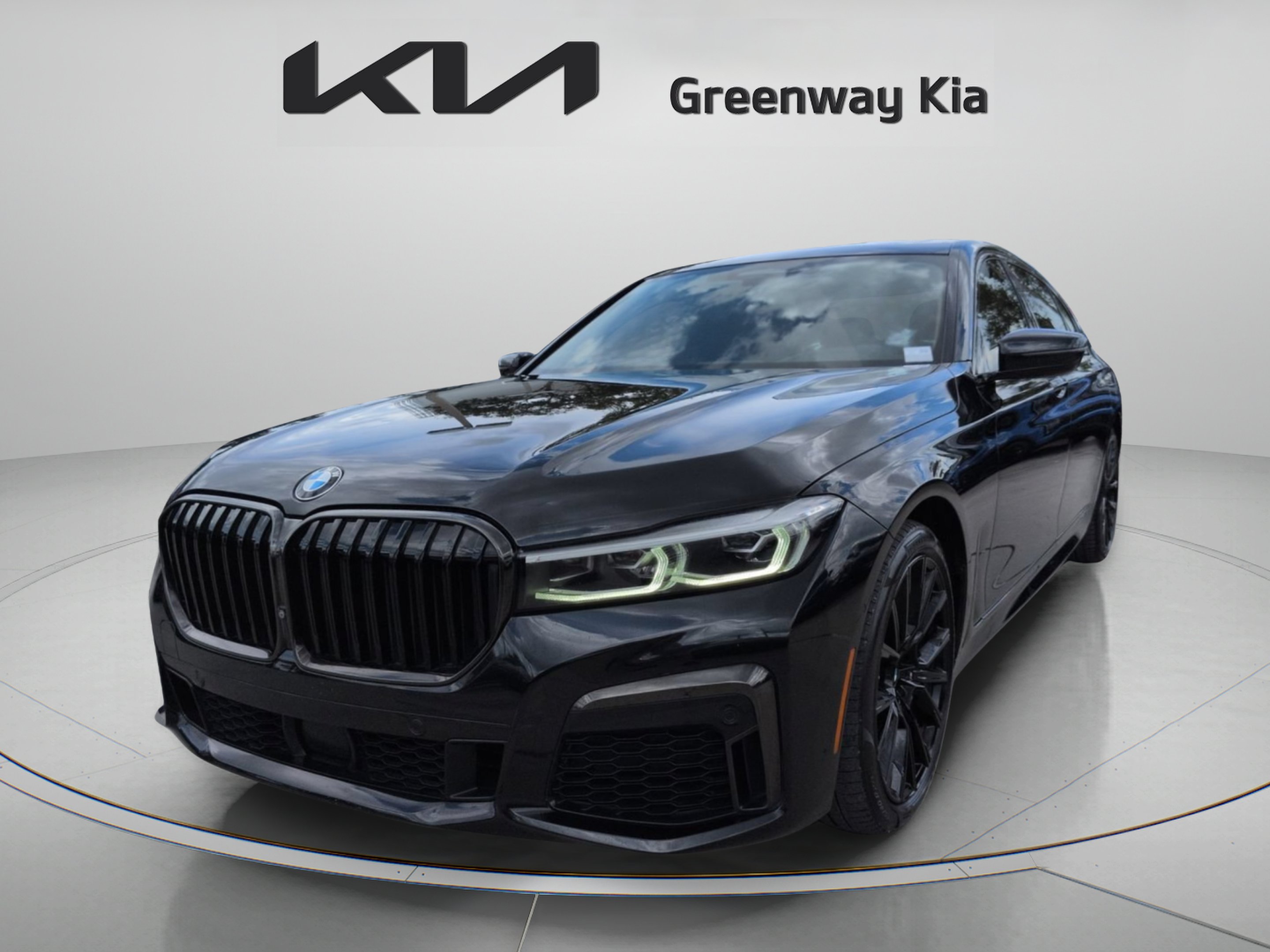 Used 2021 Black Sapphire Metallic BMW 750i xDrive image 4