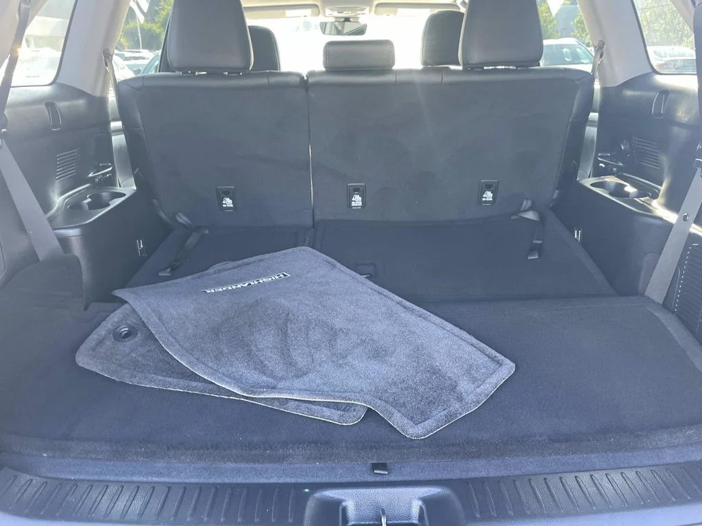Used 2017 Silver Toyota Limited image 11