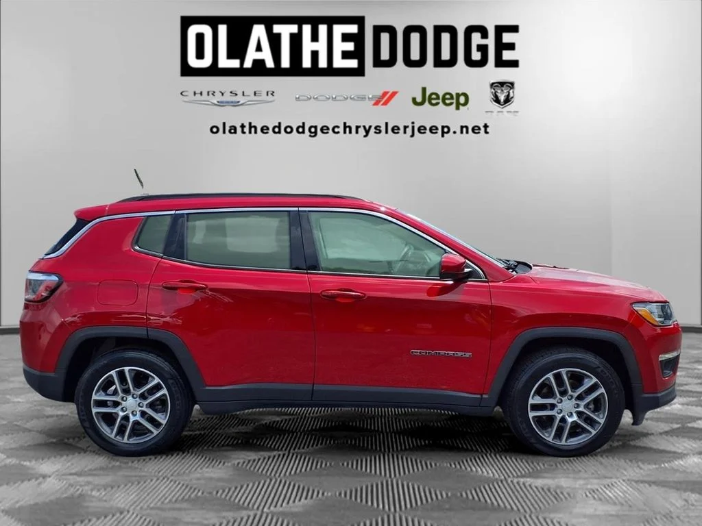 Certified Used 2020 Red Jeep Latitude image 28