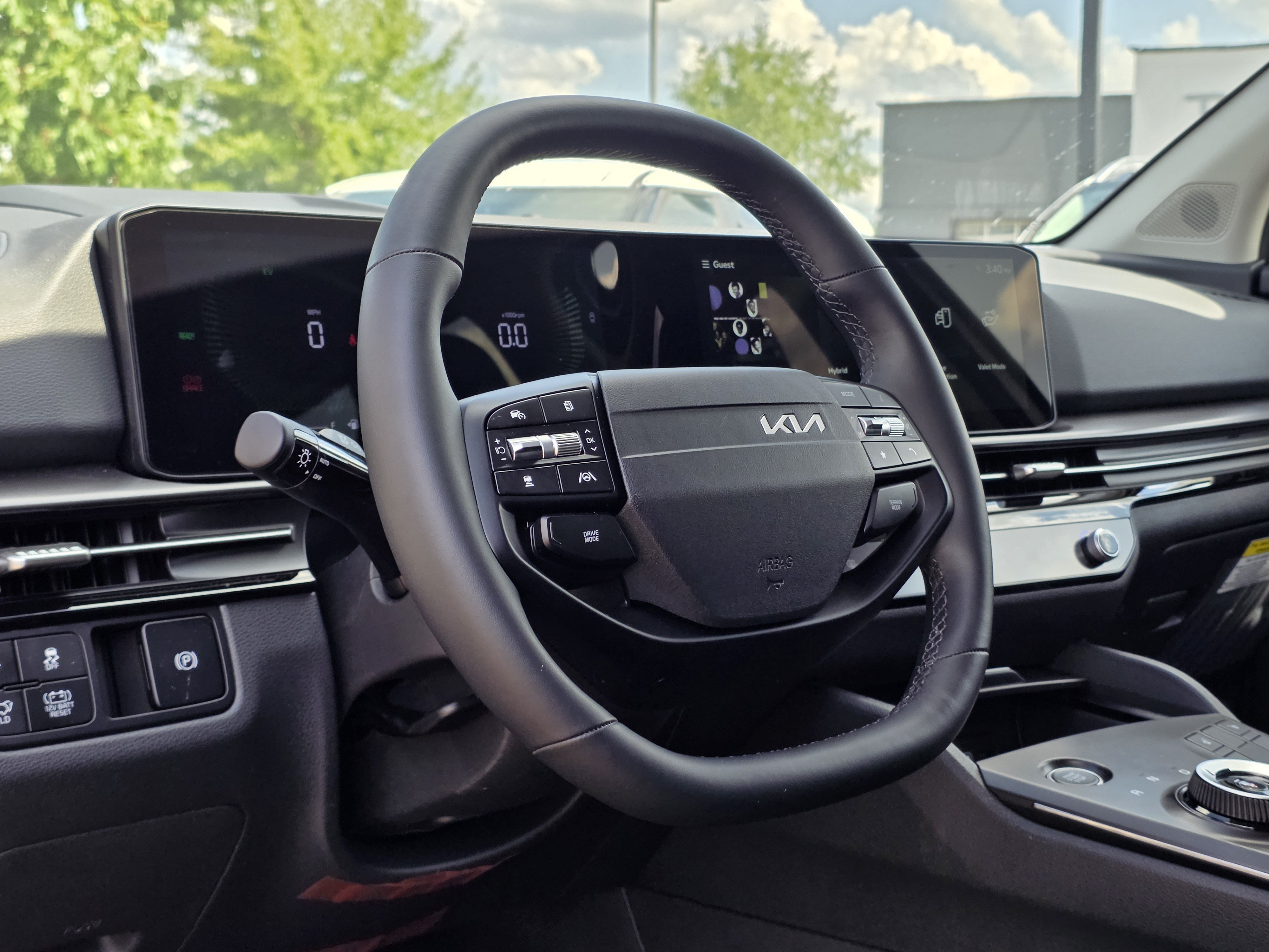 New 2026 Snow White Pearl Kia EX image 18