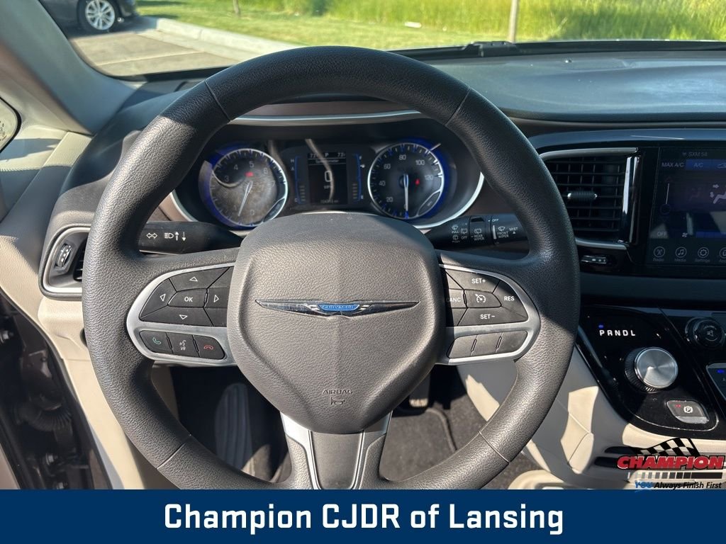 Used 2017 Gray Chrysler Touring image 22