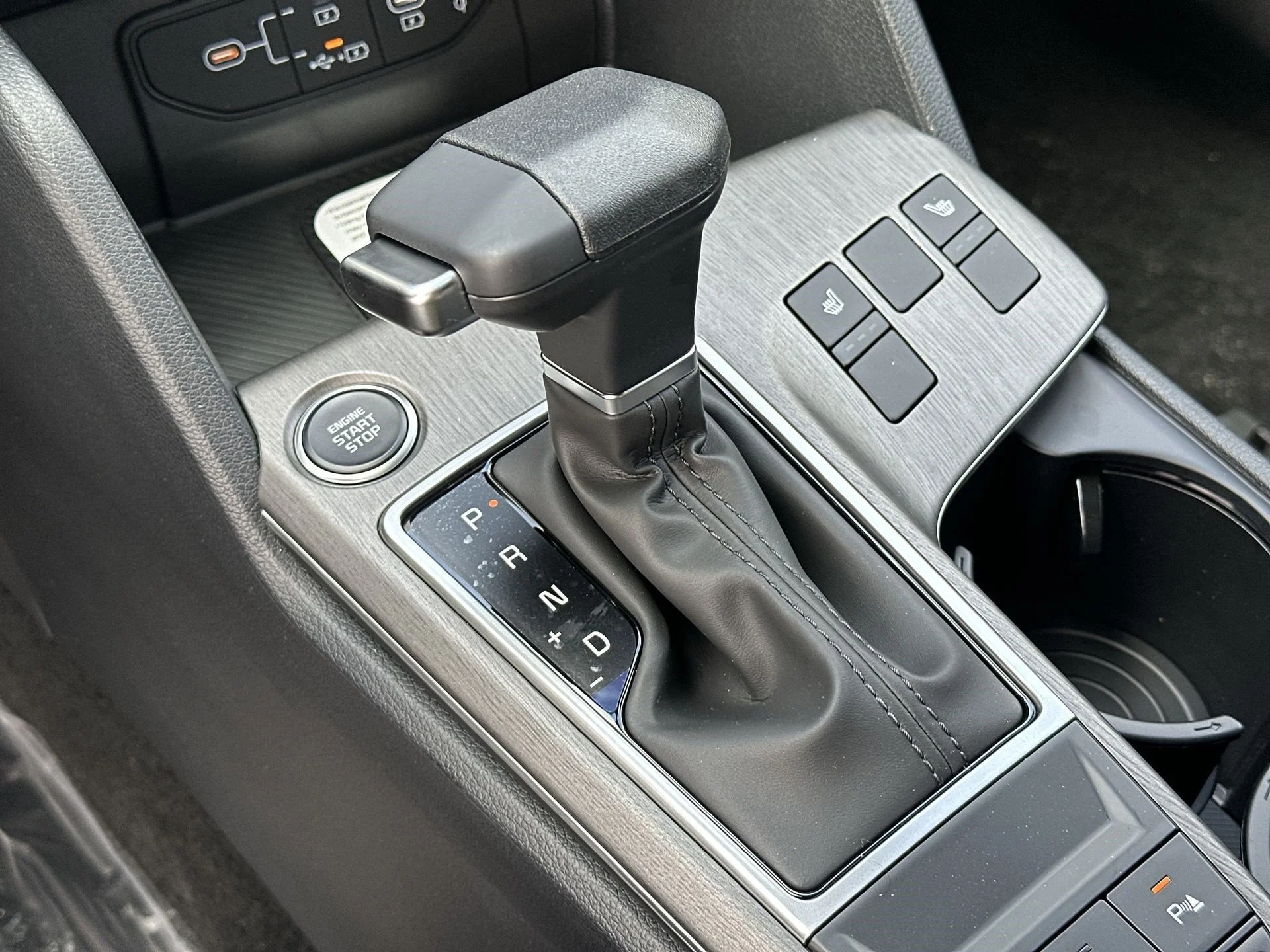 New 2026 Ebony Black Kia X-Line image 21