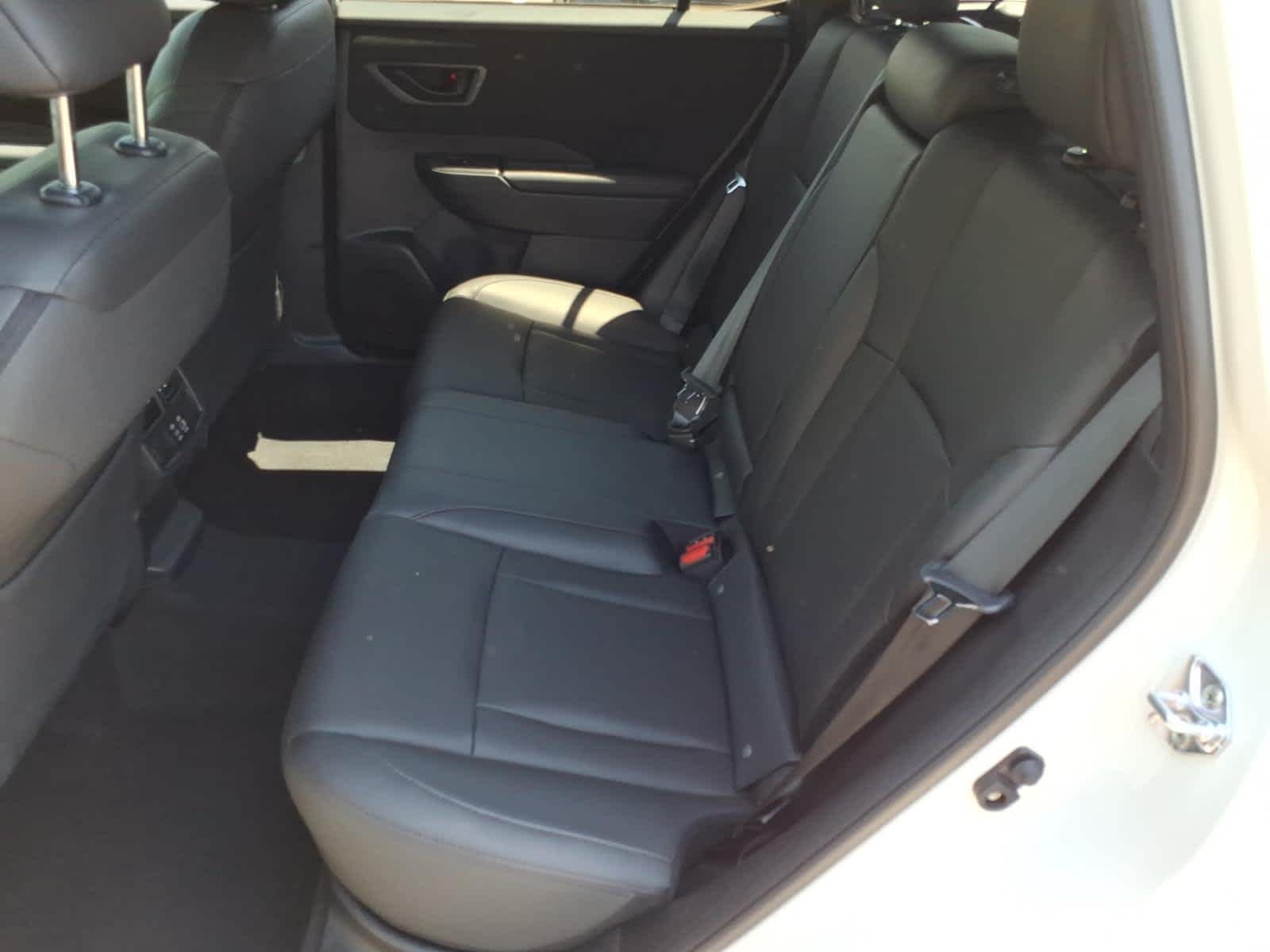 Used 2026 Crystal White Pearl Subaru Premium image 28