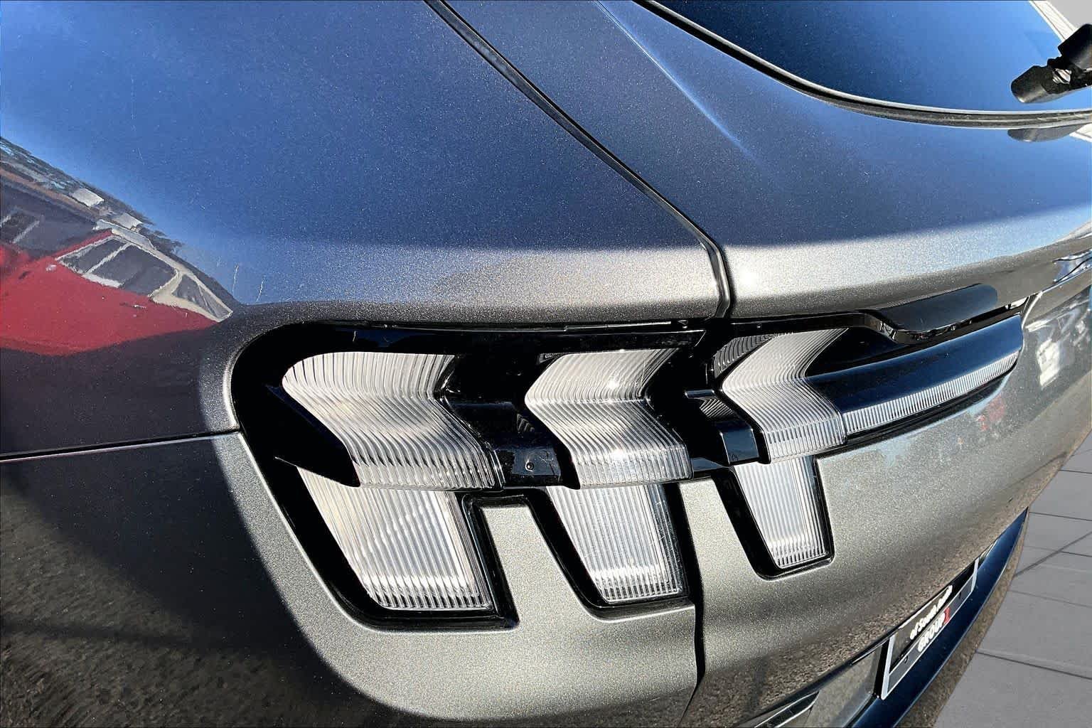 Used 2023 Carbonized Gray Metallic Ford Premium image 27