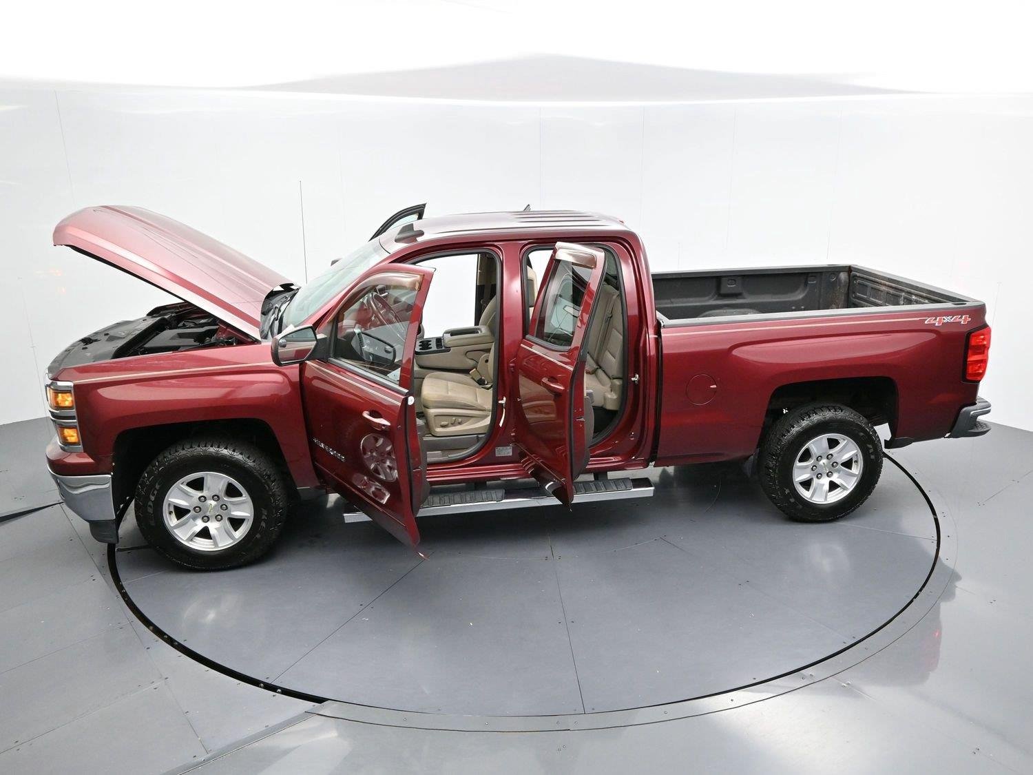 Used 2015 DEEP RUBY METALLIC Chevrolet LT image 35