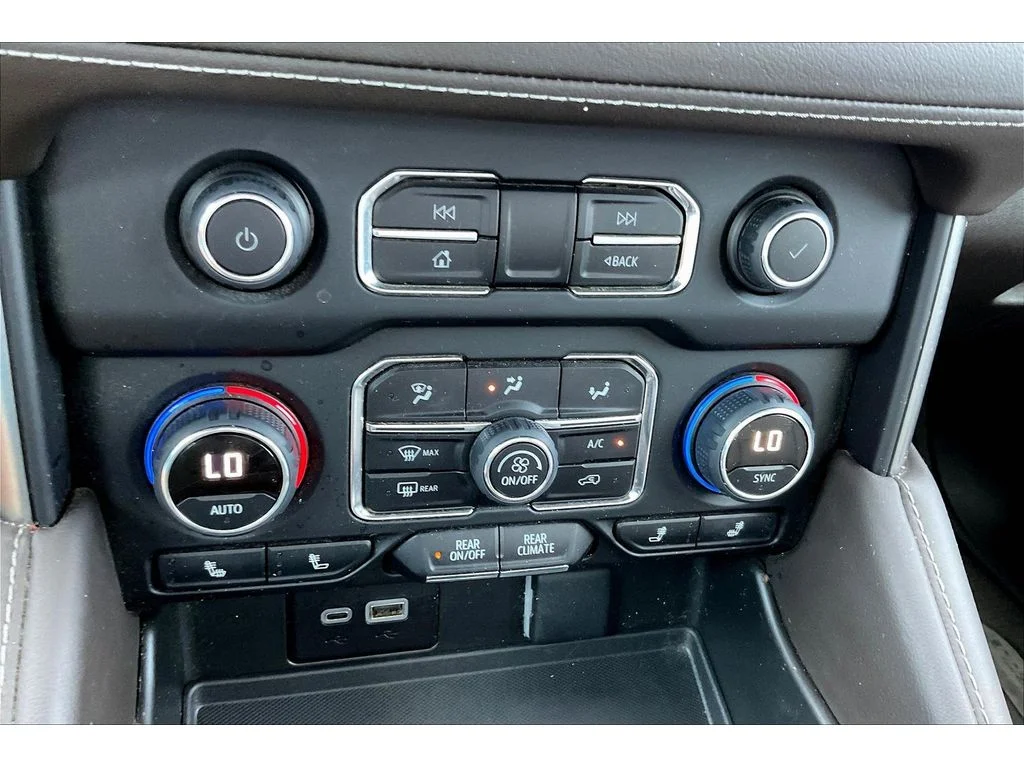Used 2023 Summit White Chevrolet Z71 image 22