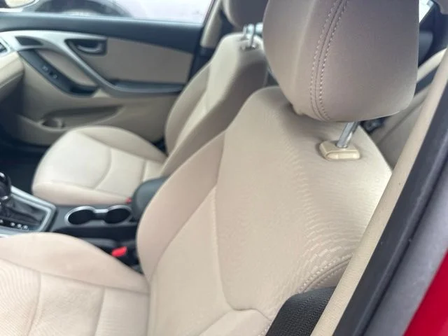 Used 2014 Red Hyundai SE image 14
