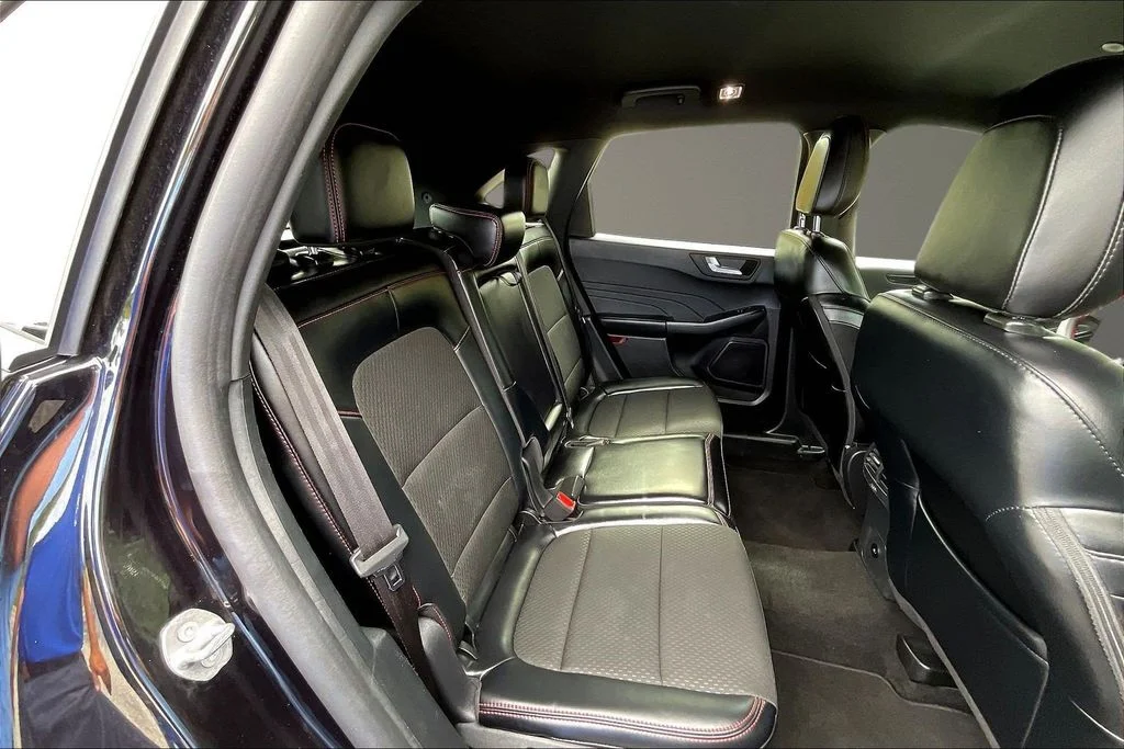 Used 2025 Black Ford ST-Line image 27