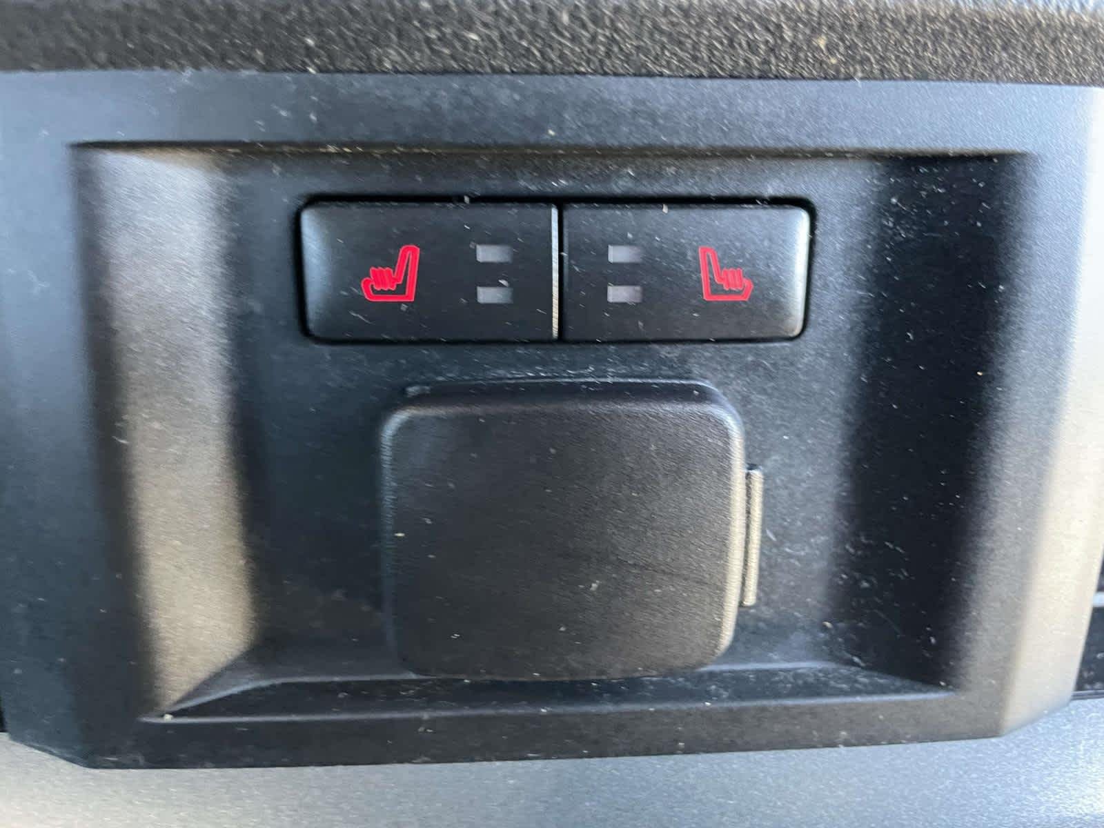 Used 2021 Agate Black Metallic Ford LARIAT image 28