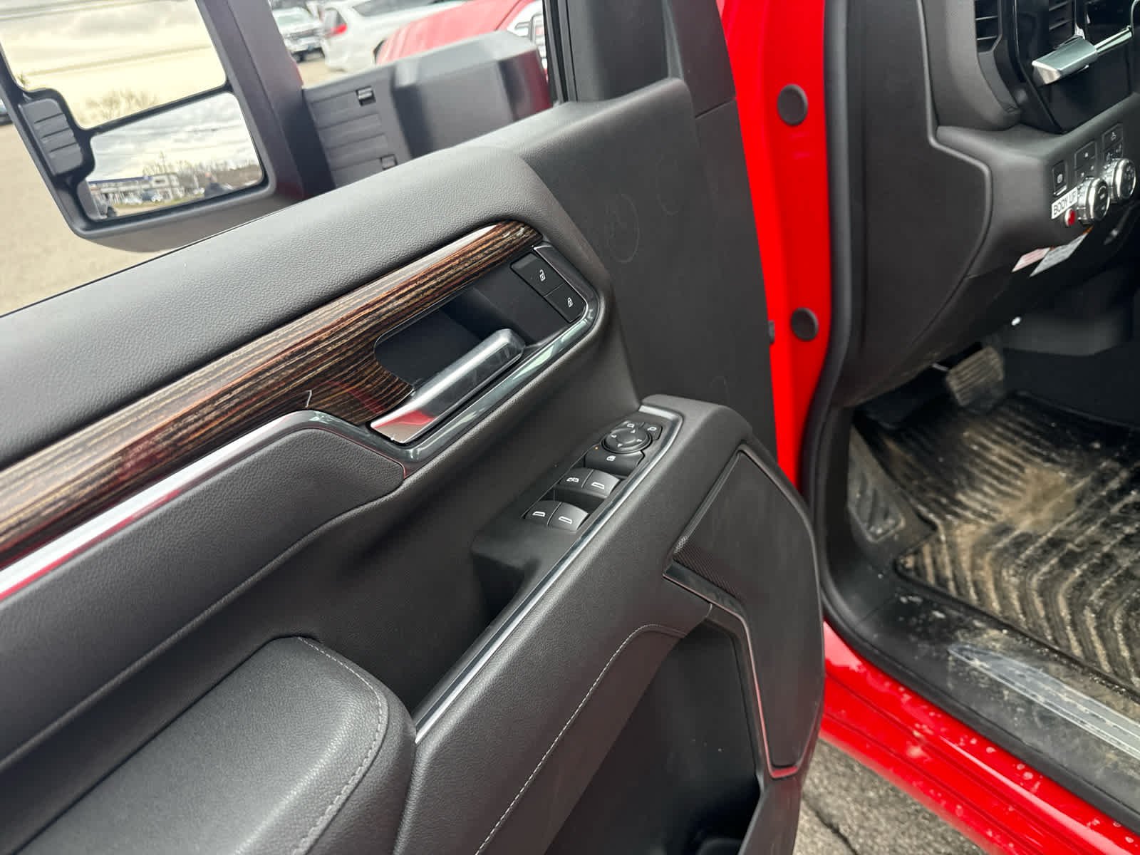 2026 GMC Sierra 3500HD SLE - Photo 11