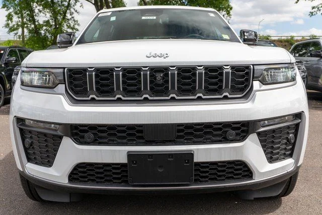 New 2026 Bright White Clearcoat Jeep Limited image 3